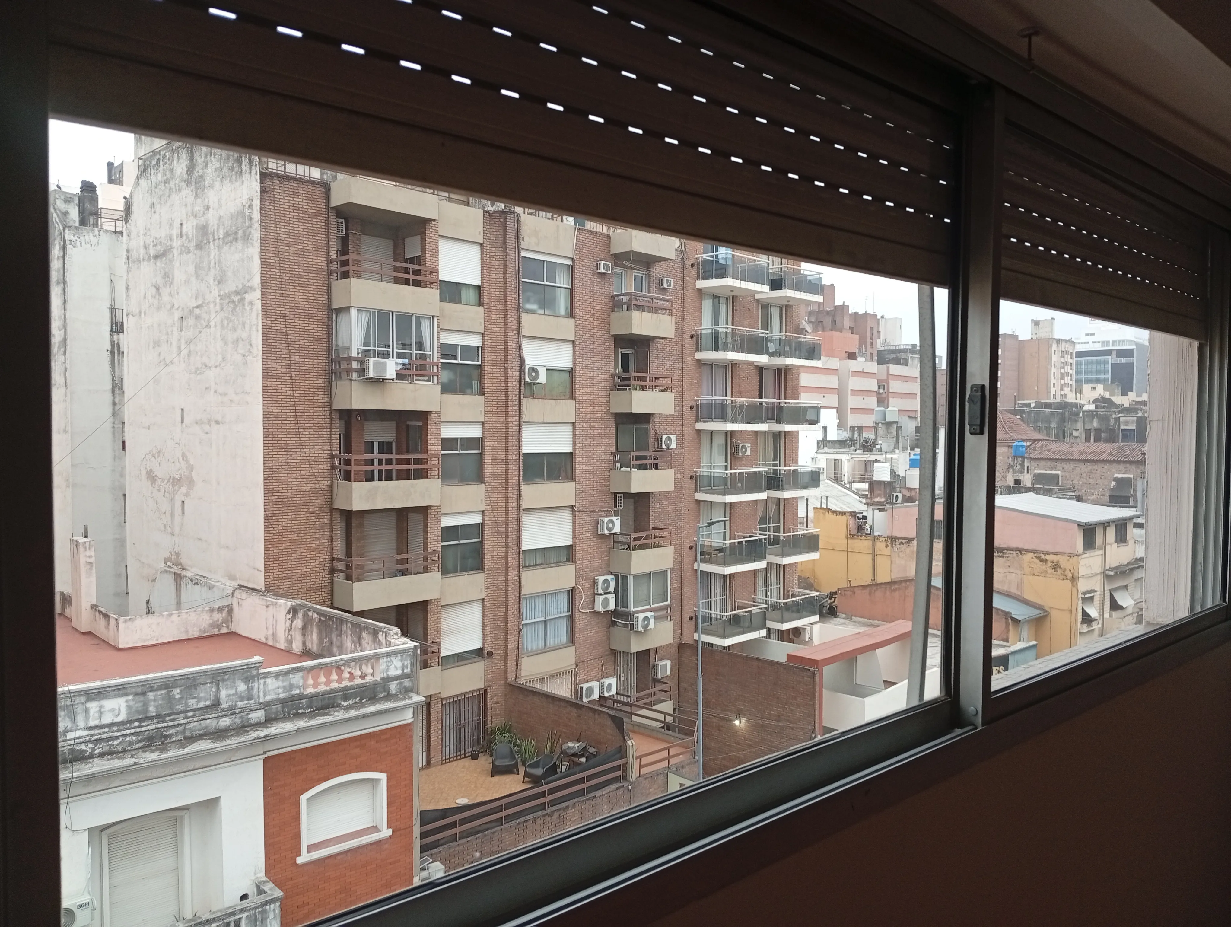 Alquilo frente a mtrs de Nueva cba