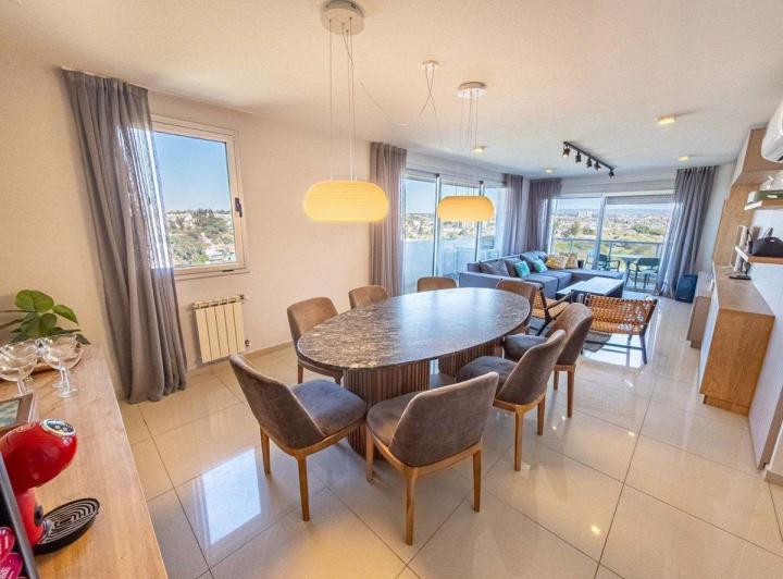 Departamento · 170m² · 5 Ambientes · 1 Cochera