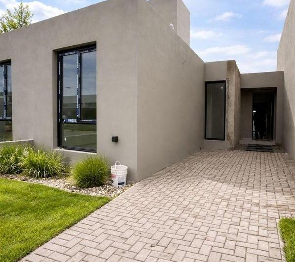 PH · 1800000m² · 1 Ambiente · 1 Cochera