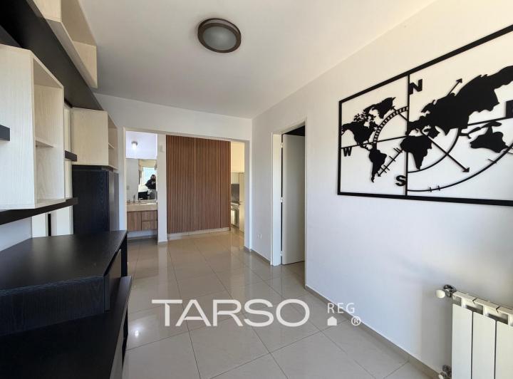 Casa · 330m² · 8 Ambientes · 2 Cocheras