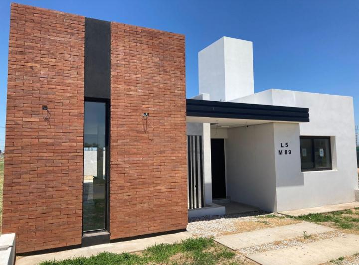 Casa · 110m² · 4 Ambientes · 2 Cocheras