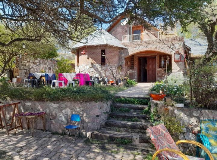 Casa · 140m² · 5 Ambientes · 1 Cochera