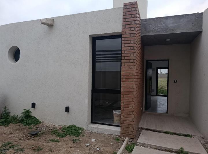 Casa · 50m² · 2 Ambientes · 1 Cochera