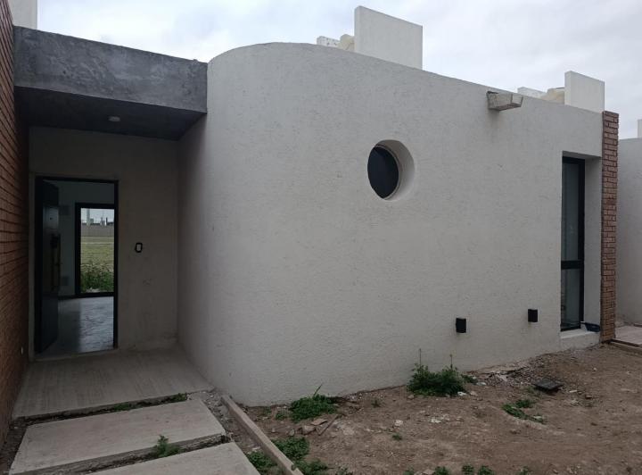 Casa · 50m² · 2 Ambientes · 1 Cochera