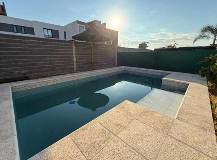 Casa · 190m² · 5 Ambientes