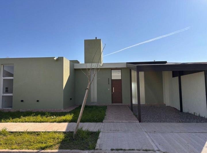 Casa · 84m² · 3 Ambientes
