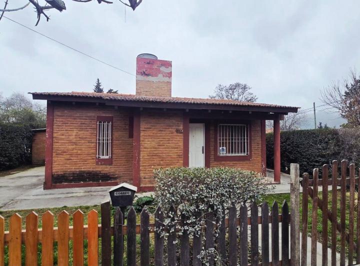 Casa · 450m² · 3 Ambientes · 2 Cocheras