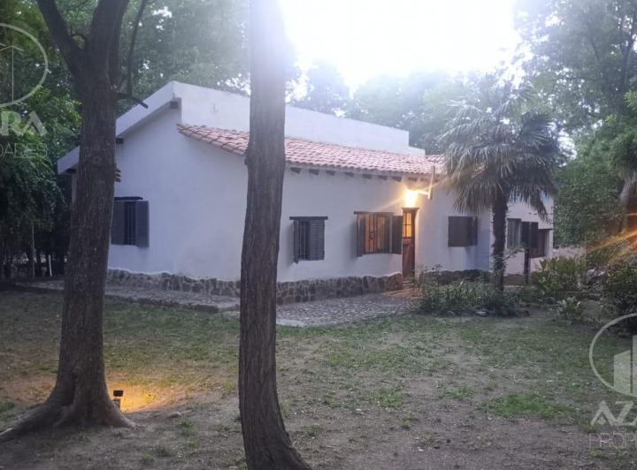 Casa · 110m² · 3 Ambientes · 2 Cocheras