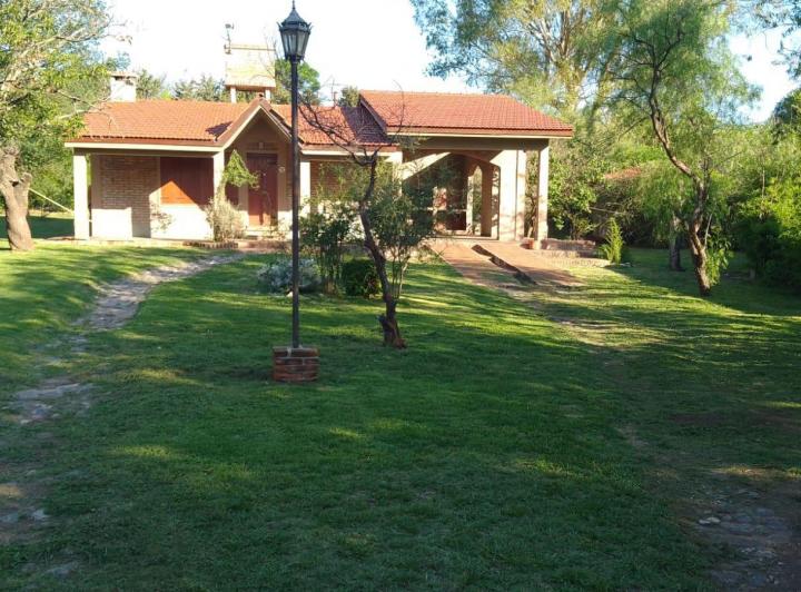 Casa · 2800m² · 4 Ambientes