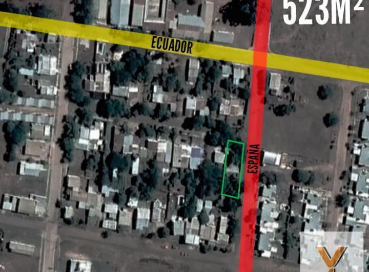 Terreno · 120m² · 4 Ambientes · 1 Cochera