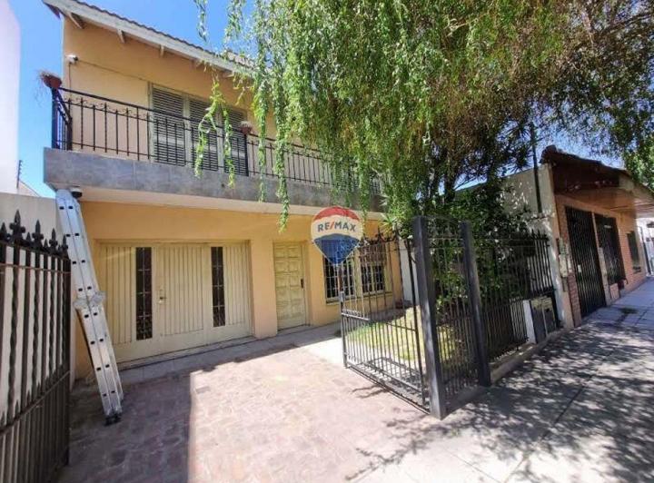 PH · 195m² · 4 Ambientes · 1 Cochera