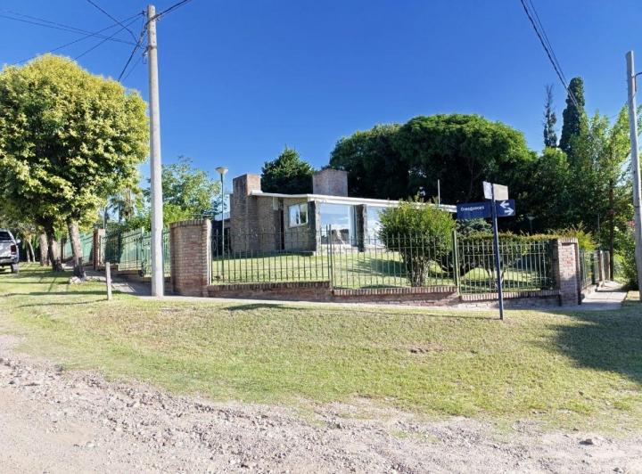 Casa · 176m² · 5 Ambientes · 2 Cocheras