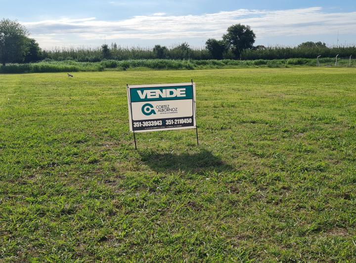 Terreno · 1600m²