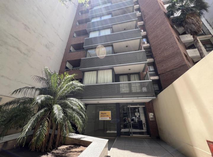 Local comercial · 18m²