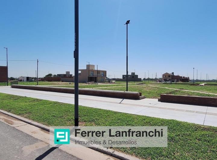 Terreno · 300m²