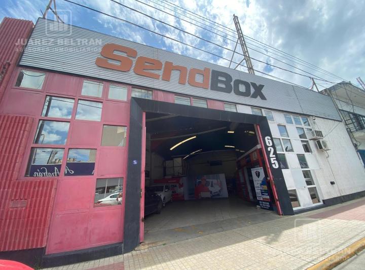 Local comercial · 200m² · 4 Ambientes