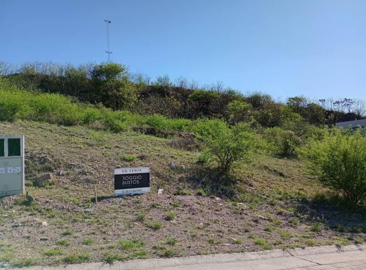 Terreno · 454m²
