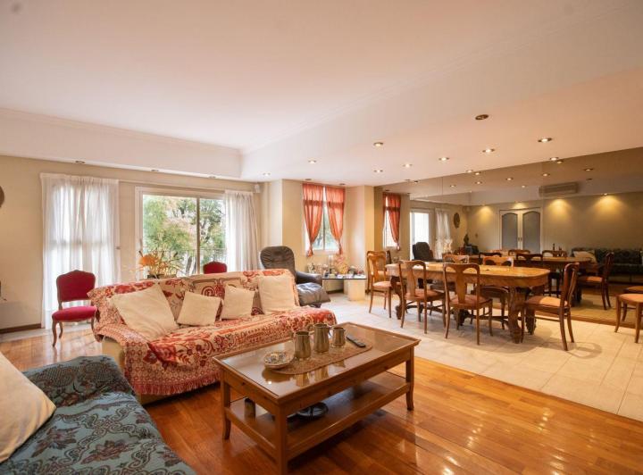 Departamento · 169m² · 5 Ambientes · 1 Cochera