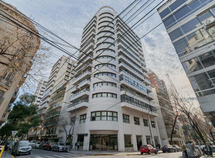 Departamento · 300m² · 6 Ambientes · 2 Cocheras
