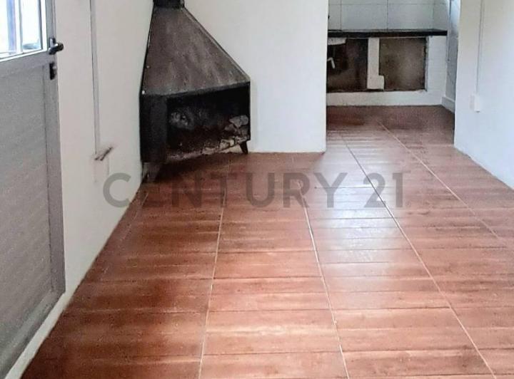 Casa · 42m² · 2 Ambientes · 1 Cochera