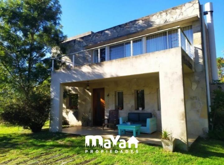 Casa · 150m² · 3 Ambientes · 2 Cocheras