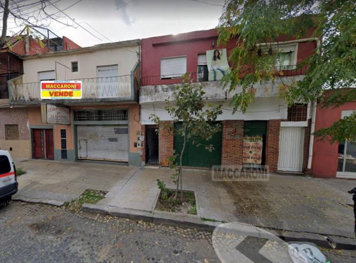 Casa · 325m² · 7 Ambientes