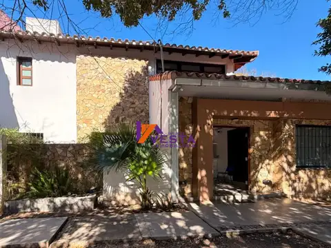 Casa en Alquiler en Zona Centro, Salta