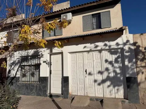 Casa en Venta en Cipolletti, General Roca