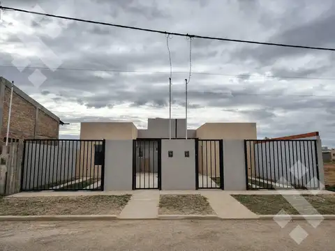 Casa en Venta en Plottier, Confluencia