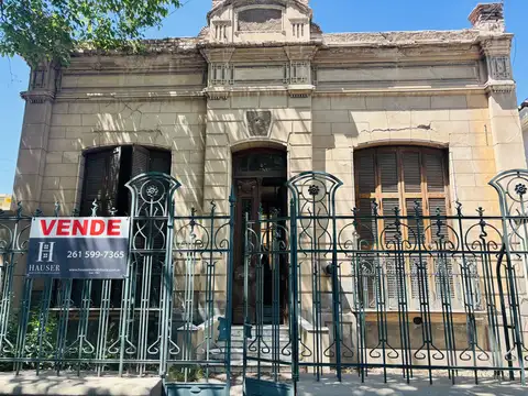 Casa en Venta en Quinta Sección, Mendoza
