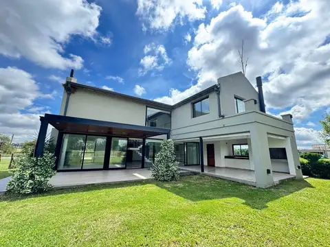 Casa en Alquiler en Ibarlucea, Rosario