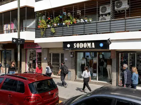Local en Alquiler en Flores, Capital Federal