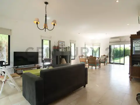 Casa en Venta en City Bell, Partido de La Plata