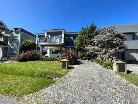 Casa en Alquiler en Altos de Hudson I, Countries y Barrios Cerrados en Berazategui