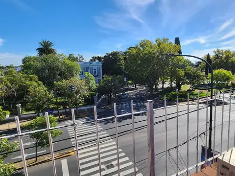 Departamento en Venta en Acassuso Vias  /  Santa Fe, Acassuso
