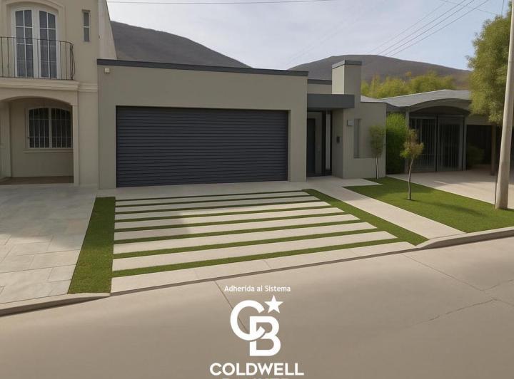 Casa · 240m² · 2 Cocheras