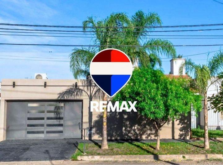 Casa · 170m² · 4 Ambientes · 2 Cocheras