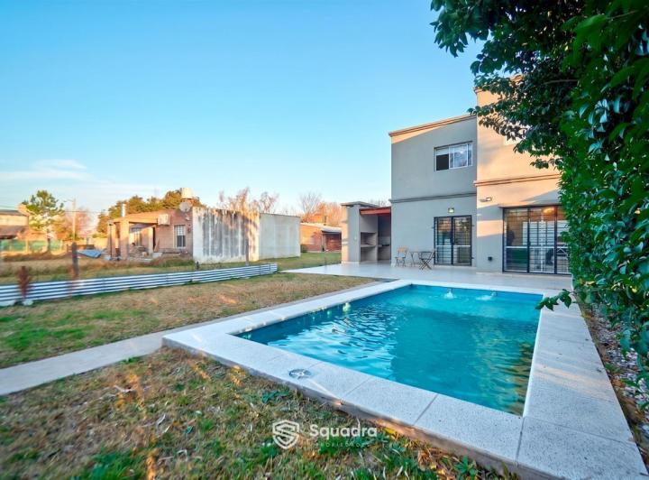 Casa · 80m² · 4 Ambientes · 1 Cochera