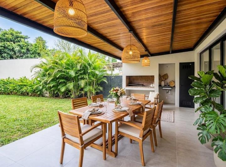 Casa · 168m² · 5 Ambientes · 2 Cocheras