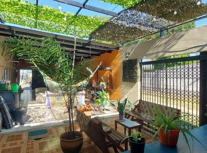 Casa · 220m² · 5 Ambientes · 3 Cocheras