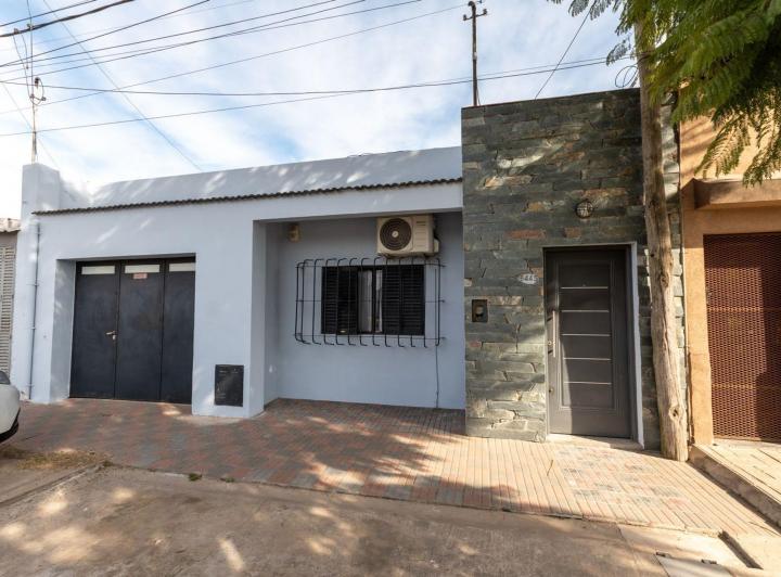 Casa · 139m² · 7 Ambientes · 1 Cochera
