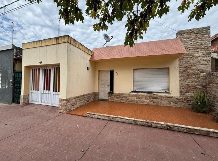 Casa · 150m² · 3 Ambientes · 1 Cochera