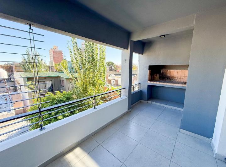 Departamento · 76m² · 4 Ambientes · 1 Cochera