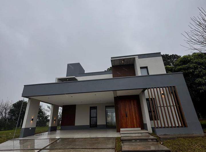 Casa · 201m²
