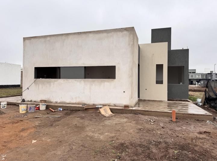 Casa · 70m² · 3 Ambientes · 1 Cochera