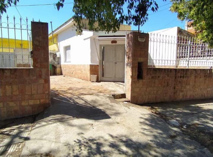 Casa · 175m² · 6 Ambientes · 1 Cochera