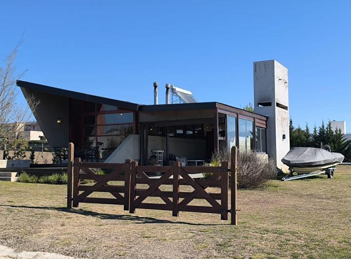 Casa · 144m² · 3 Ambientes
