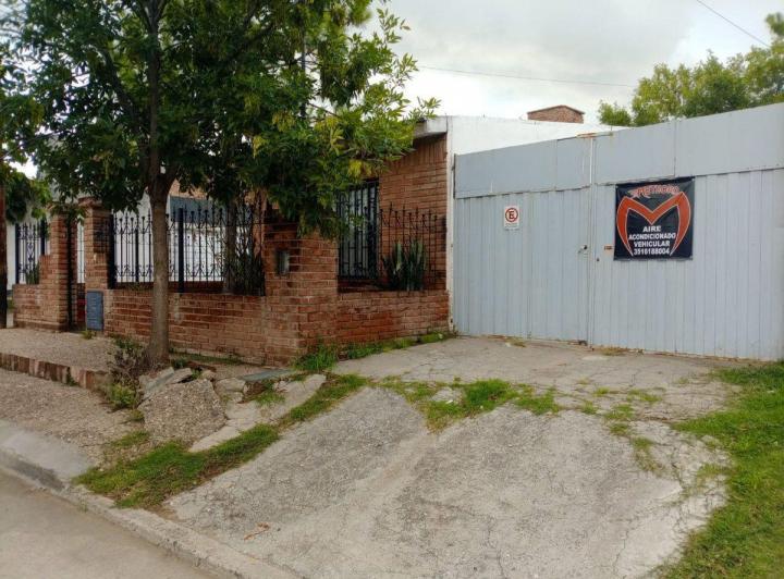 Casa · 114m² · 4 Ambientes · 1 Cochera