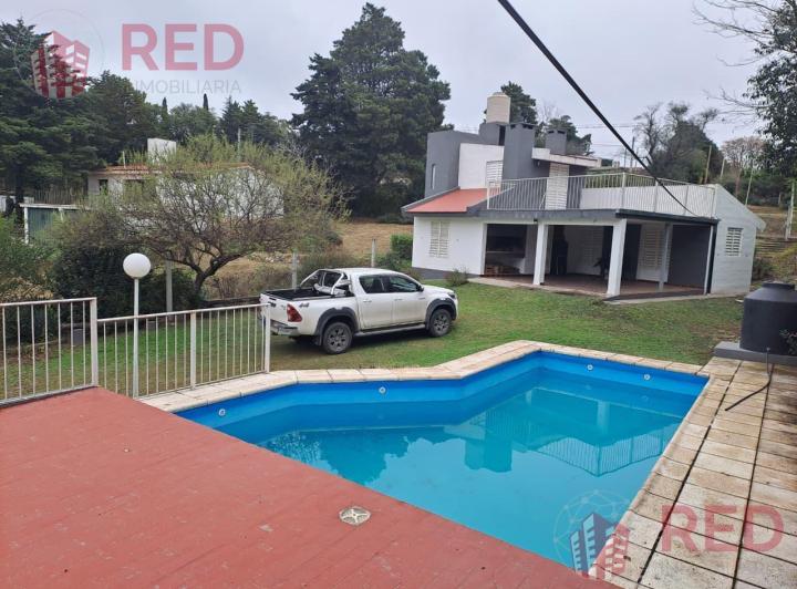 Casa · 678m² · 5 Ambientes · 3 Cocheras