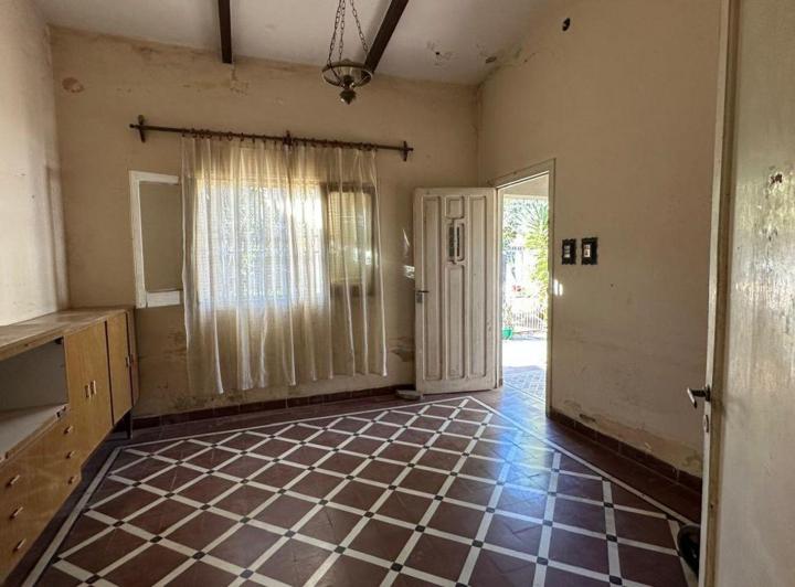 Casa · 173m² · 6 Ambientes · 1 Cochera